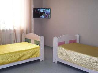 Гостиница Оптимал Комсомольск-на-Амуре Односпальная кровать в общем номере-1